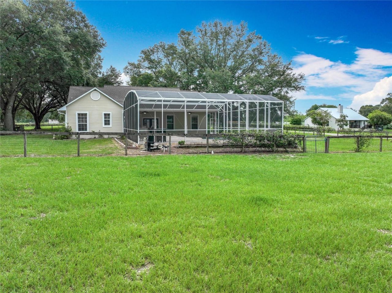 17670 SE 283rd Avenue, Umatilla, FL 32784 Photo