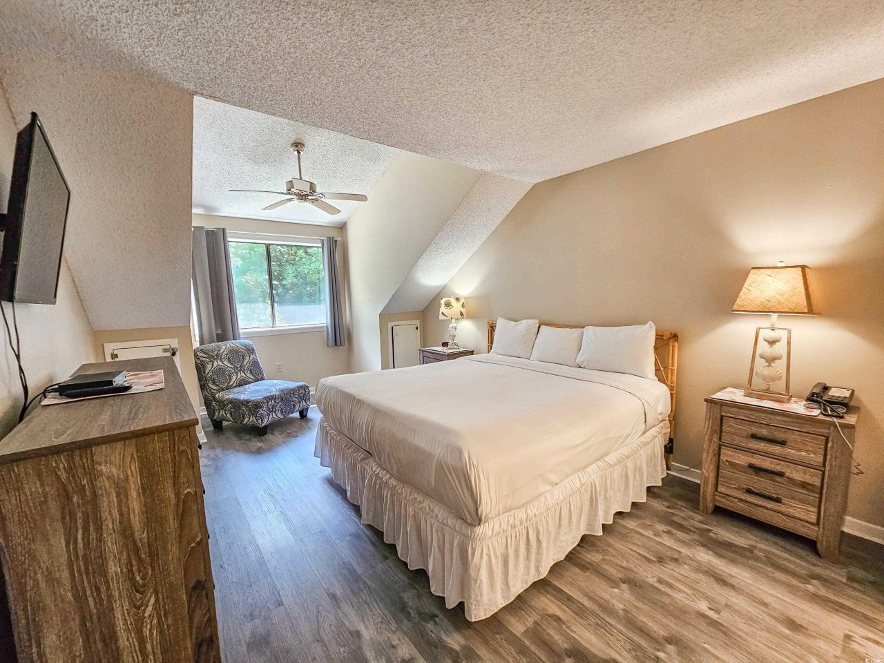 210 Westleton Dr. Photo 20