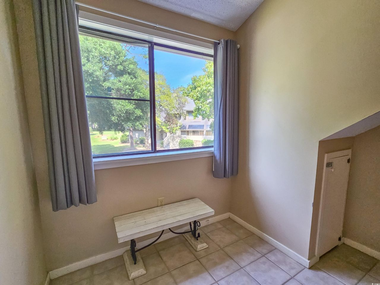 210 Westleton Dr. Photo 32