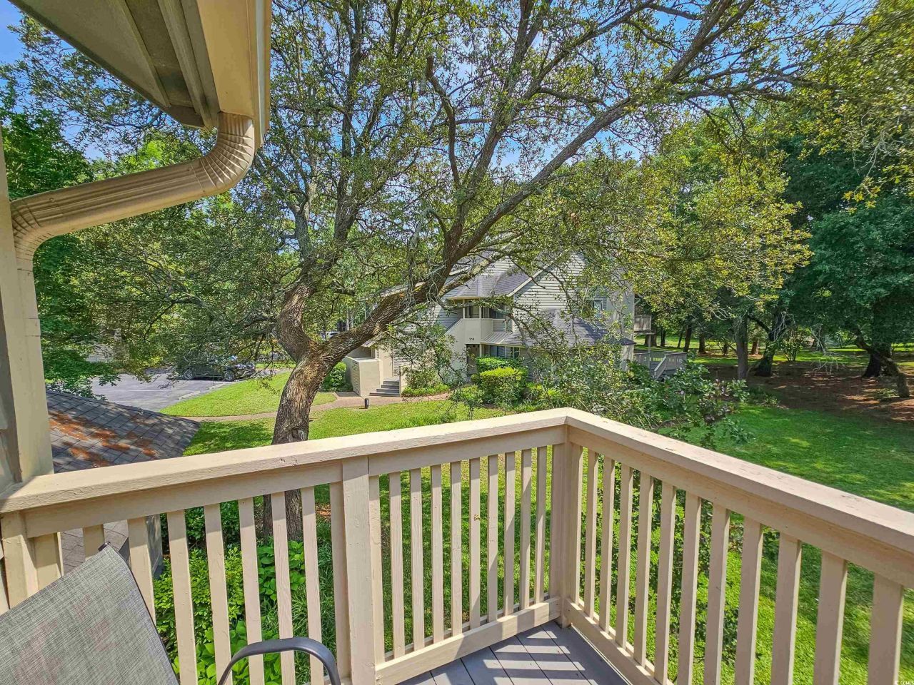 210 Westleton Dr. Photo 4