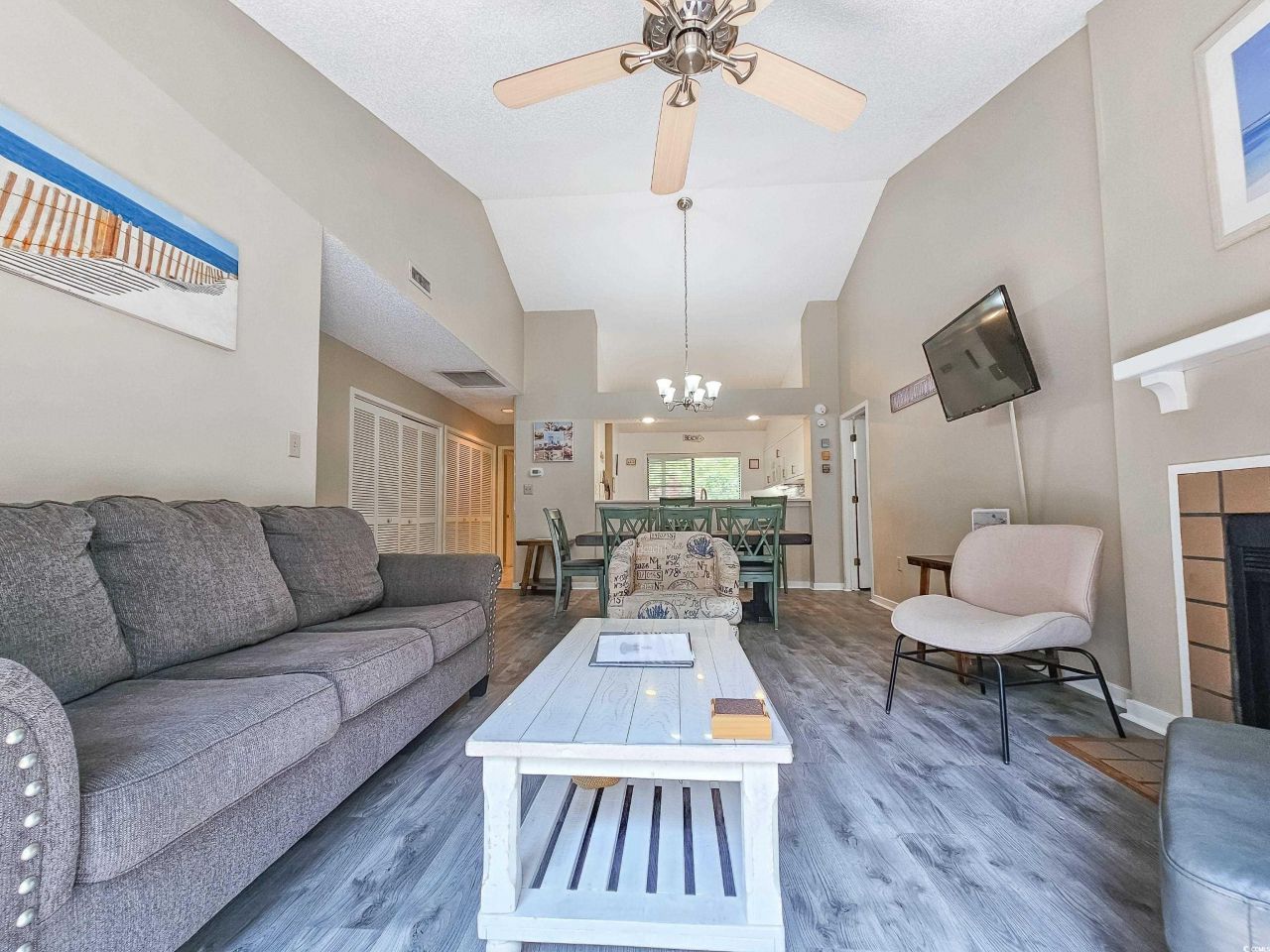 210 Westleton Dr. Photo 7