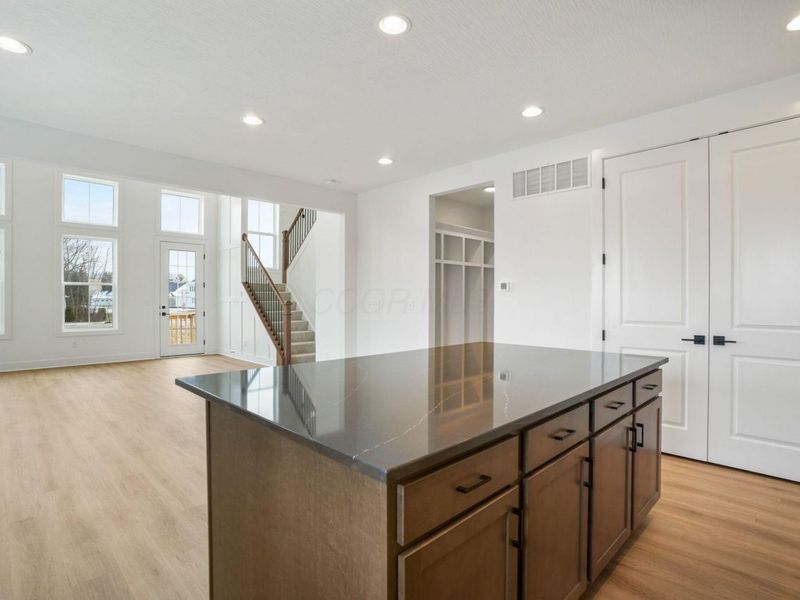 7162 Drummore Court, Dublin, OH 43016 Photo 9