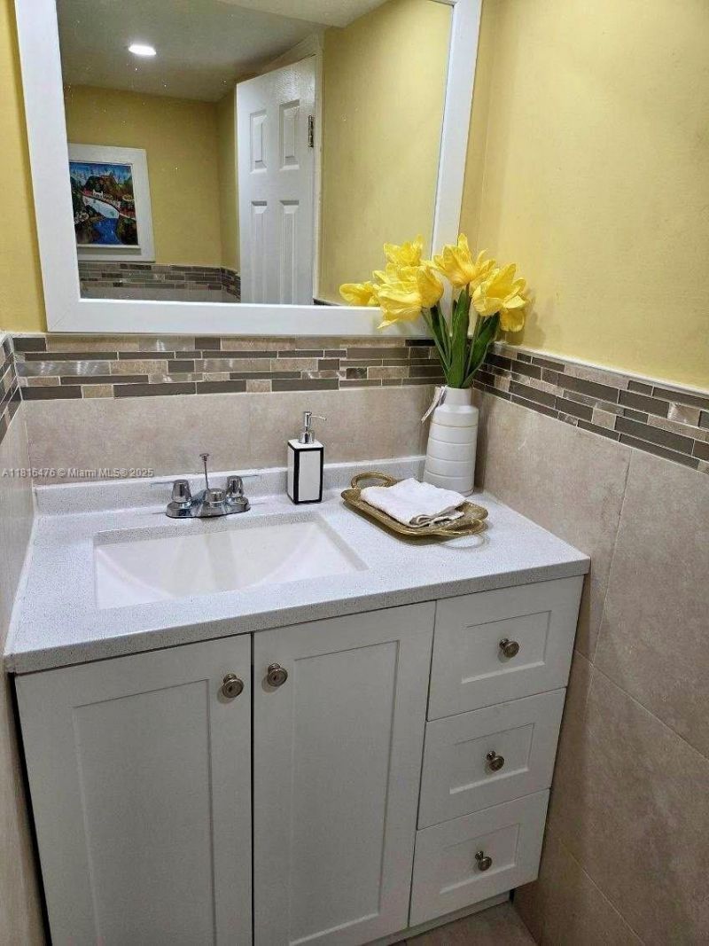 4441 NW 36th Ct, Lauderdale Lakes, FL 33319 Photo