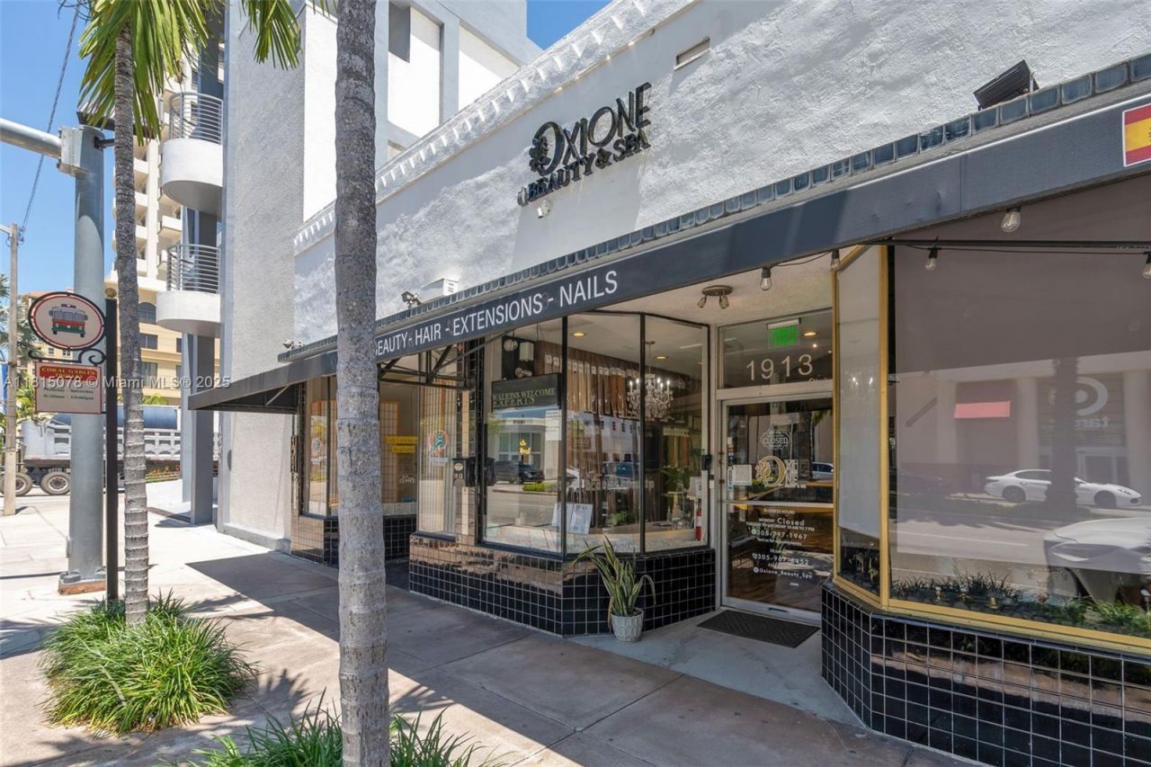 1913 Ponce De Leon Blvd, Coral Gables, FL 33134 Photo