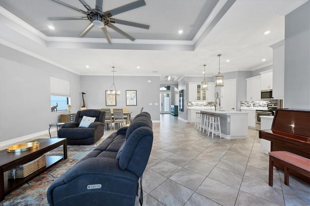 6636 35th Court E, Sarasota, FL 34243 Photo