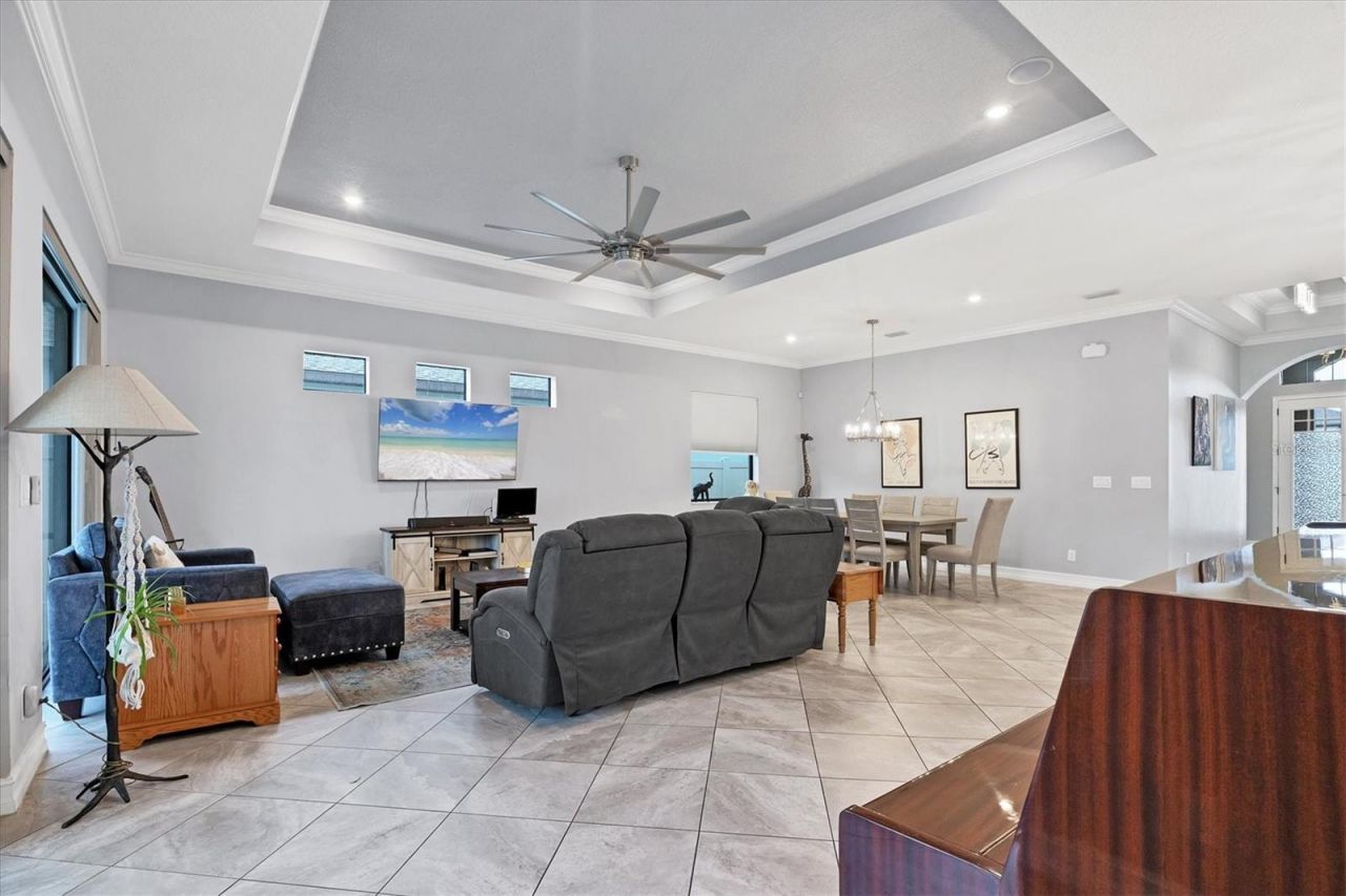 6636 35th Court E, Sarasota, FL 34243 Photo