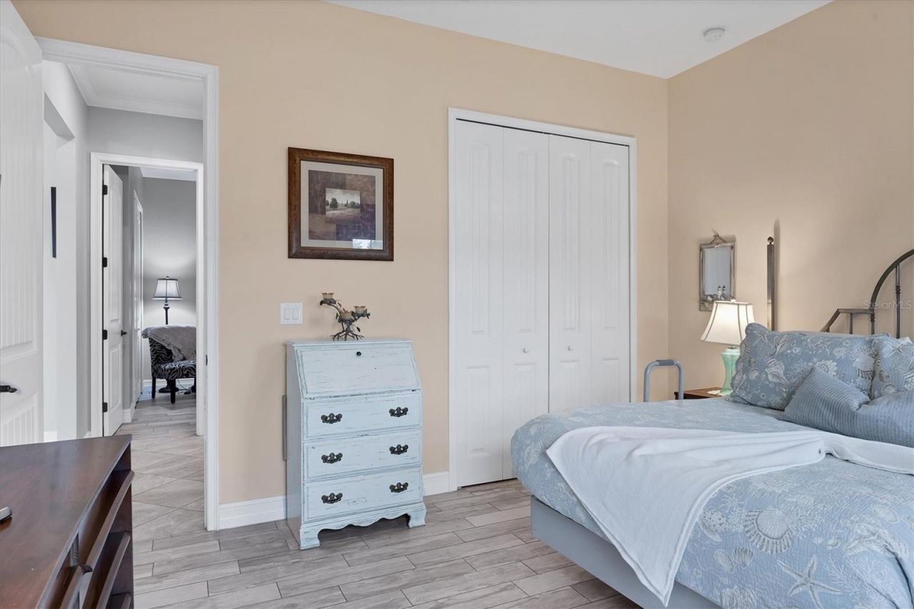 6636 35th Court E, Sarasota, FL 34243 Photo