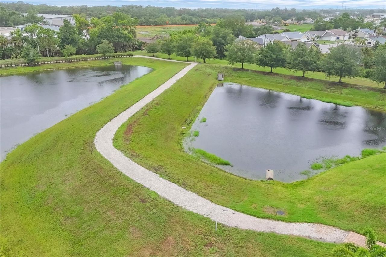 6636 35th Court E, Sarasota, FL 34243 Photo