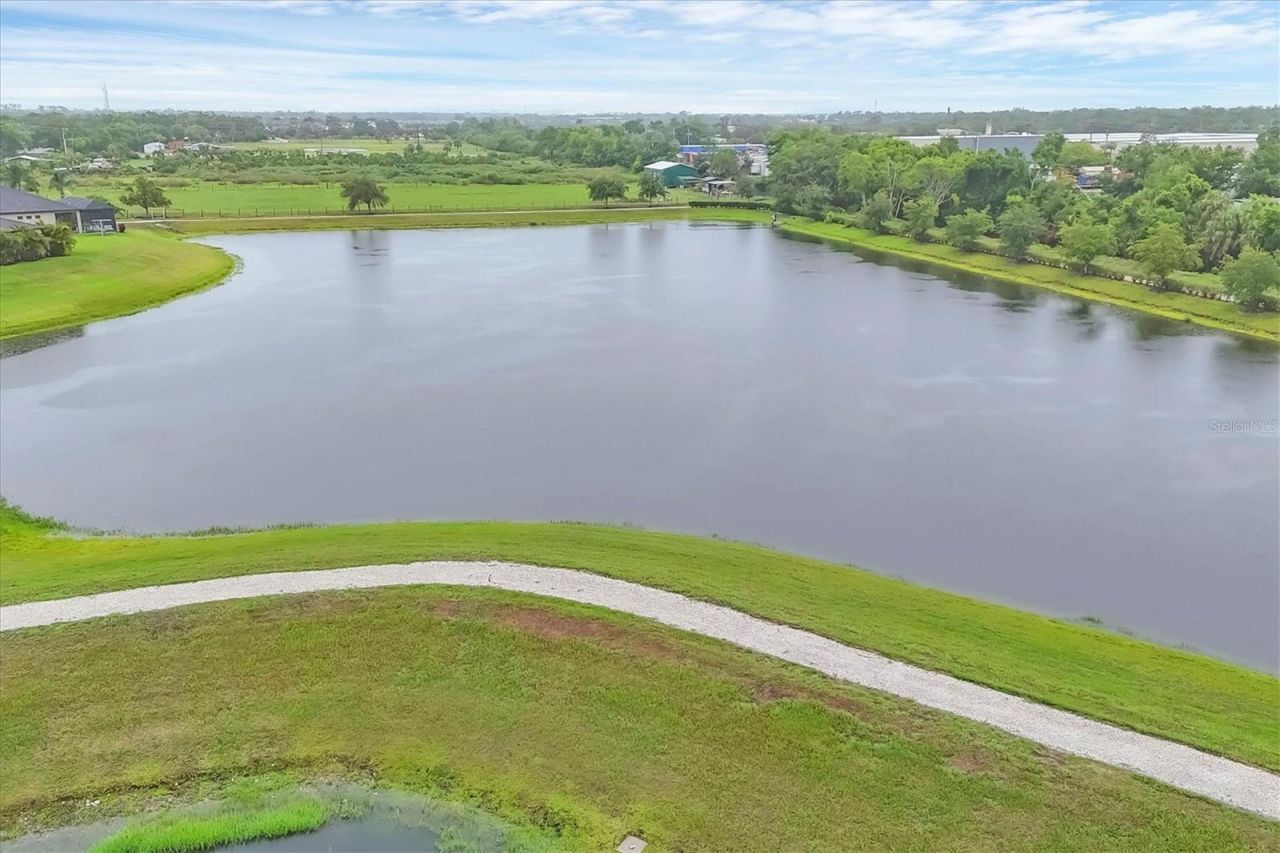 6636 35th Court E, Sarasota, FL 34243 Photo