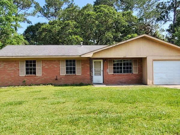 205 Shalimar Drive, Long Beach, MS 39560