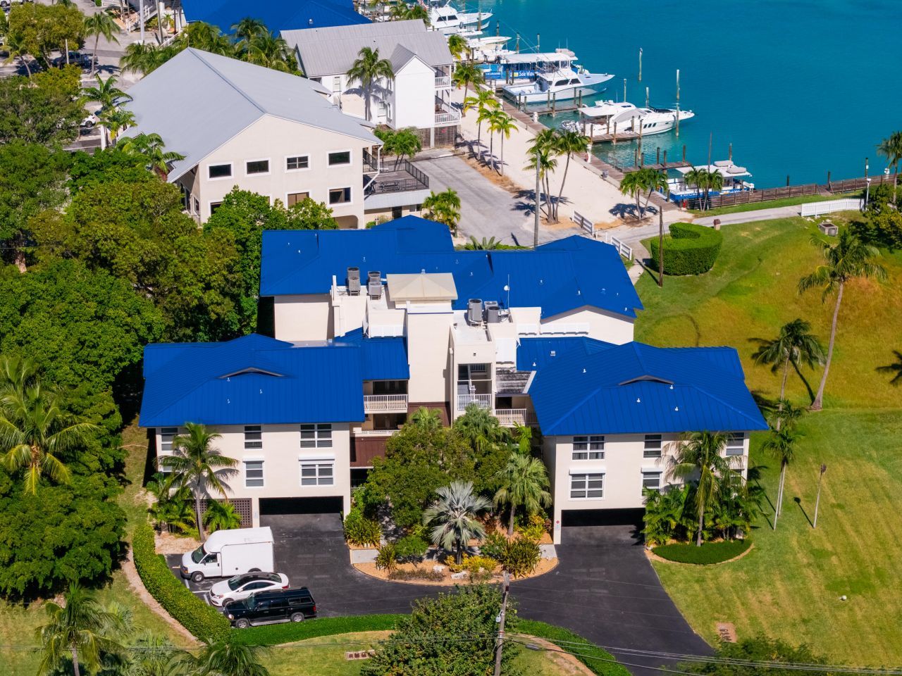 8304 Marina Villa Drive, Duck, FL 33050 Photo