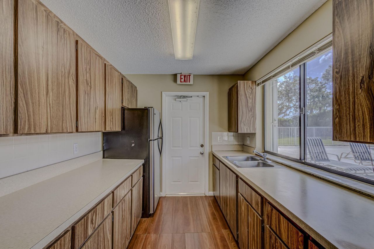 2741 Village Boulevard, Unit 104, West Palm Beach, FL 33409 Photo
