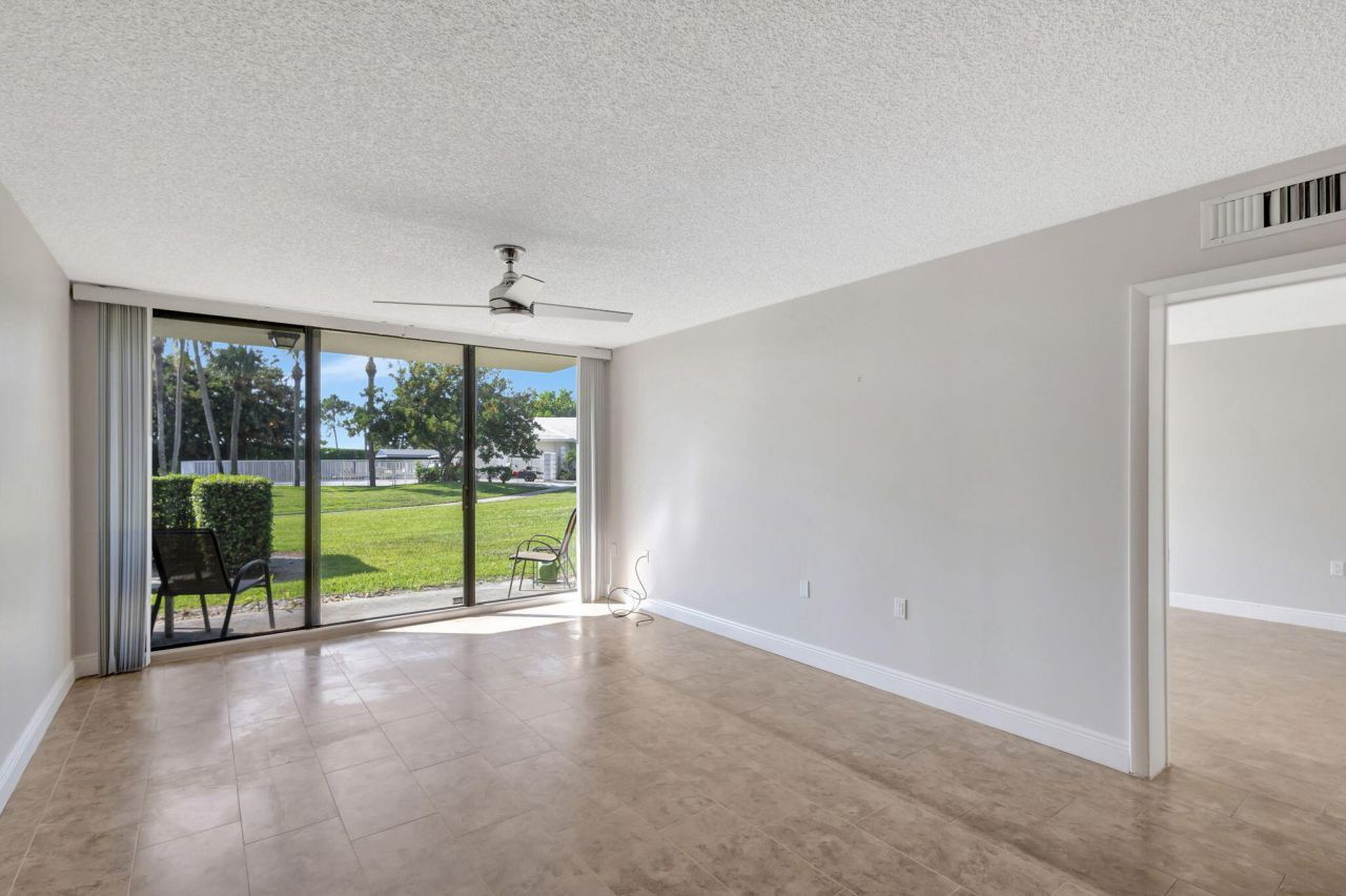 2741 Village Boulevard, Unit 104, West Palm Beach, FL 33409 Photo