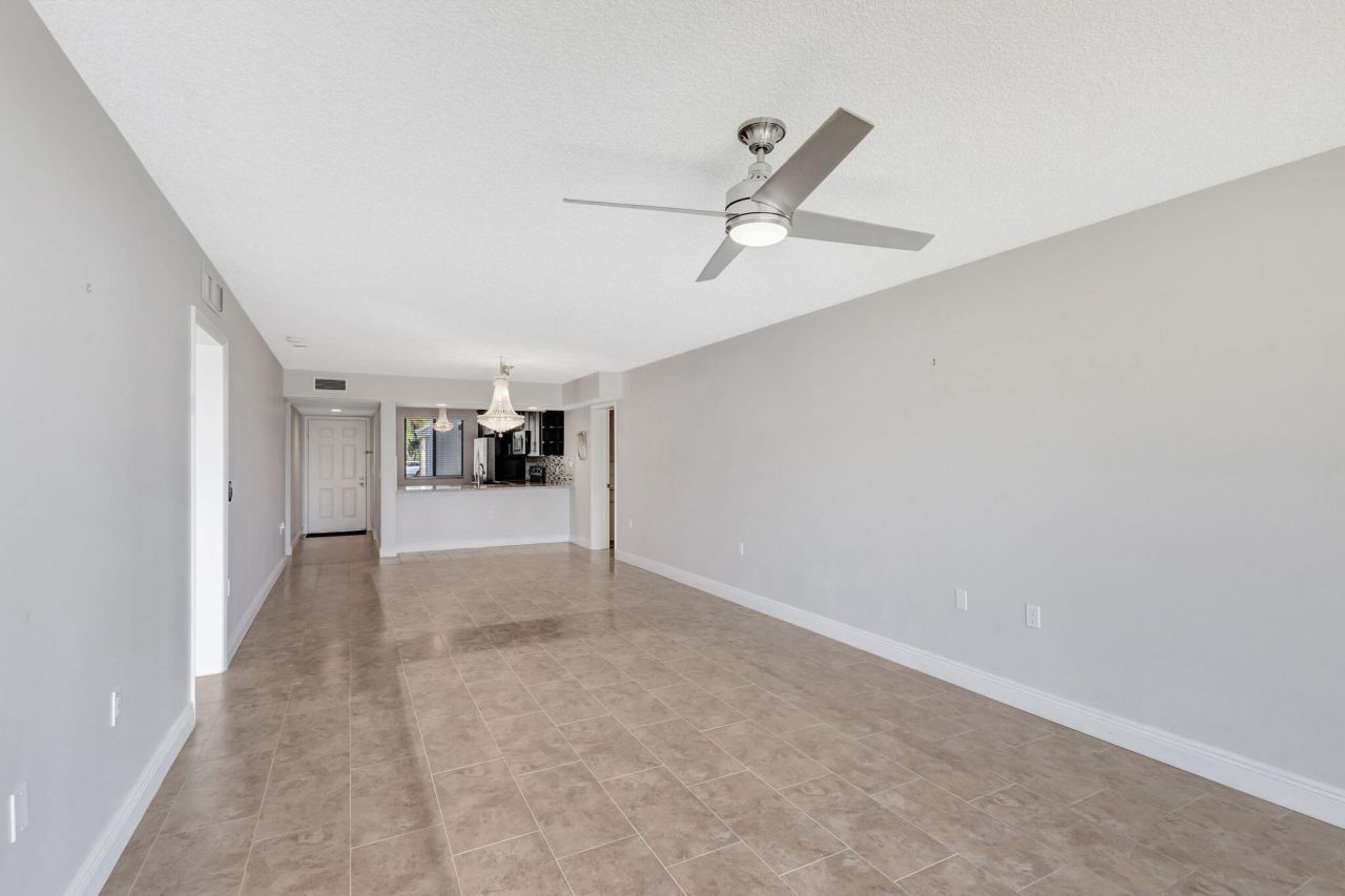 2741 Village Boulevard, Unit 104, West Palm Beach, FL 33409 Photo