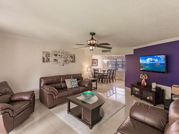 4270 NW 40th Street, Unit 105, Lauderdale Lakes, FL 33319