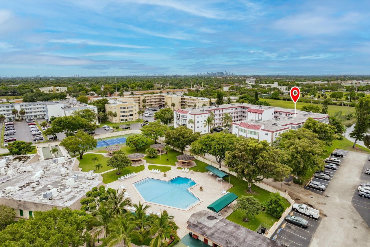 4270 NW 40th Street, Unit 105, Lauderdale Lakes, FL 33319 Photo