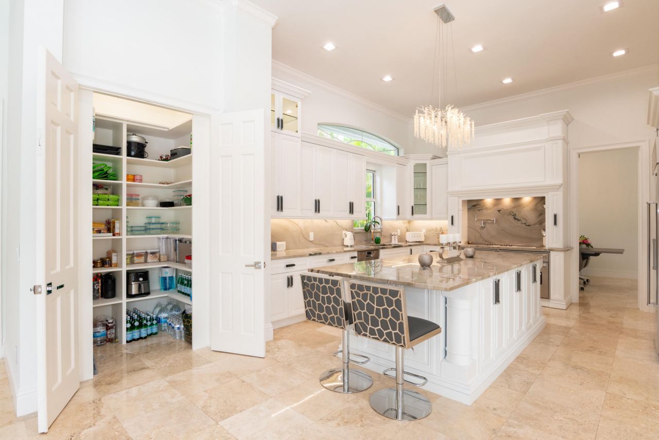 8246 Man O War Road, Palm Beach Gardens, FL 33418 Photo