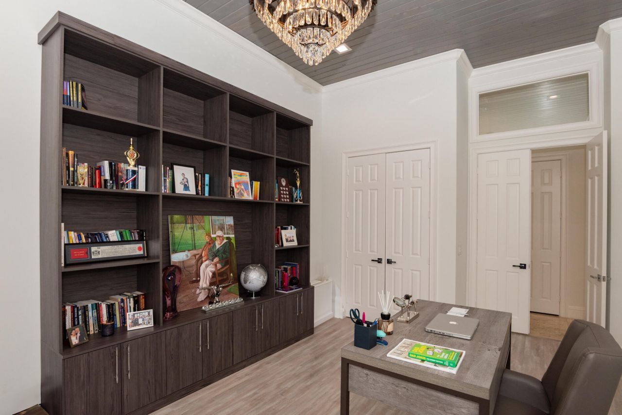 8246 Man O War Road, Palm Beach Gardens, FL 33418 Photo