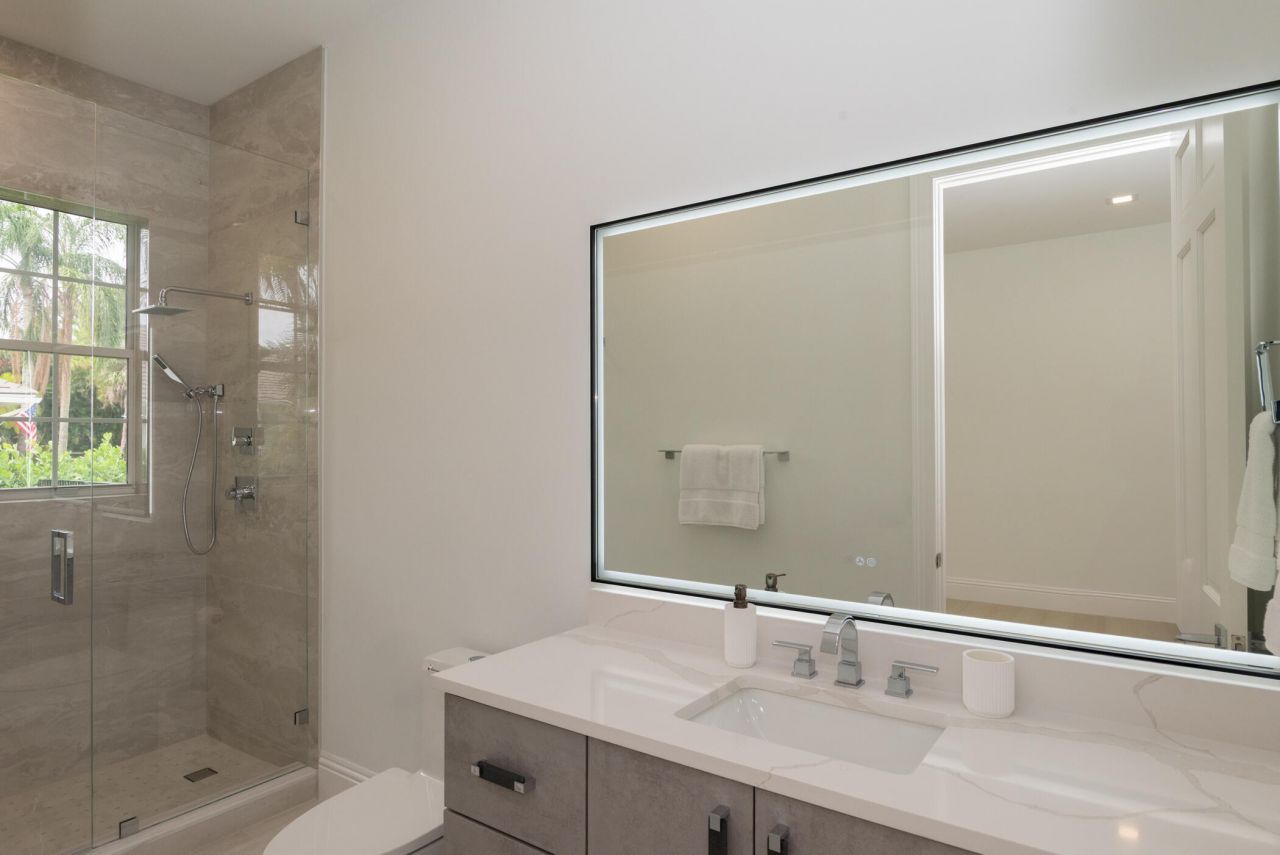 8246 Man O War Road, Palm Beach Gardens, FL 33418 Photo