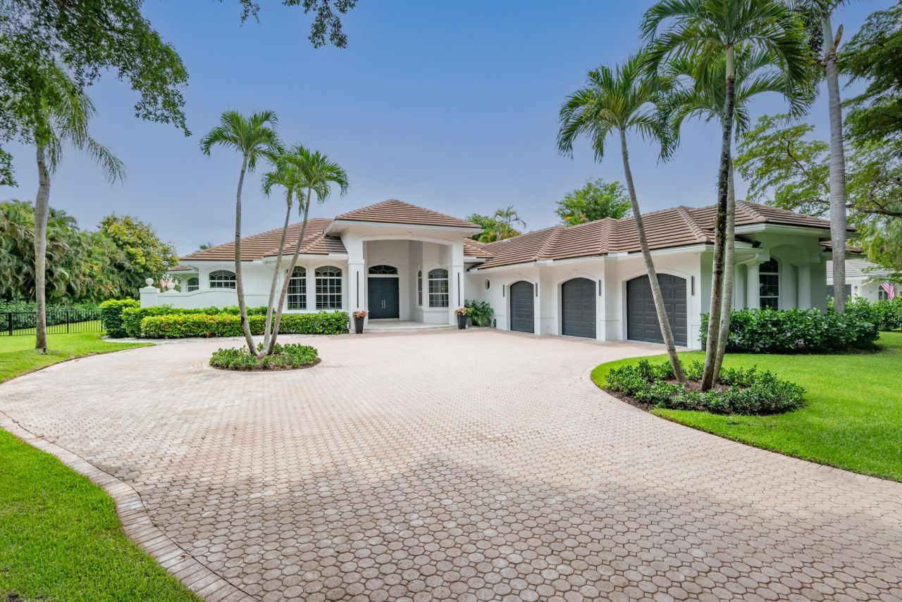 8246 Man O War Road, Palm Beach Gardens, FL 33418 Photo