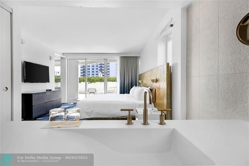 3101 Bayshore Drive, Unit 501, Fort Lauderdale, FL 33304 Photo