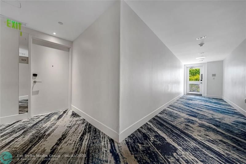 3101 Bayshore Drive, Unit 501, Fort Lauderdale, FL 33304 Photo