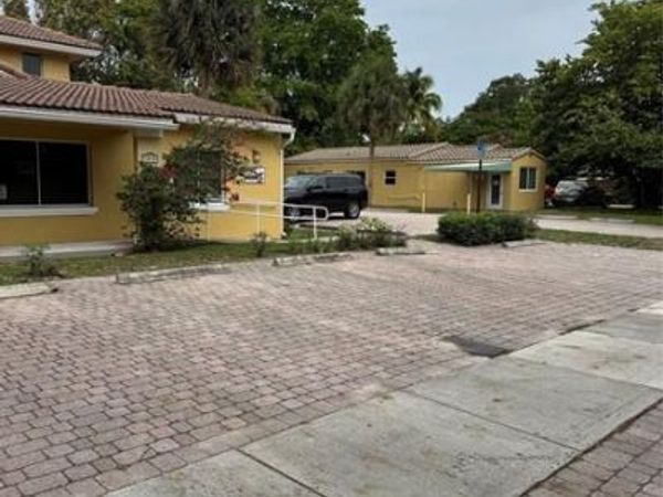 1848 SE 1ST AVE, Fort Lauderdale, FL 33316