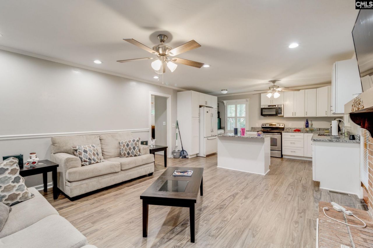 104 Sweet Springs Court Photo 10