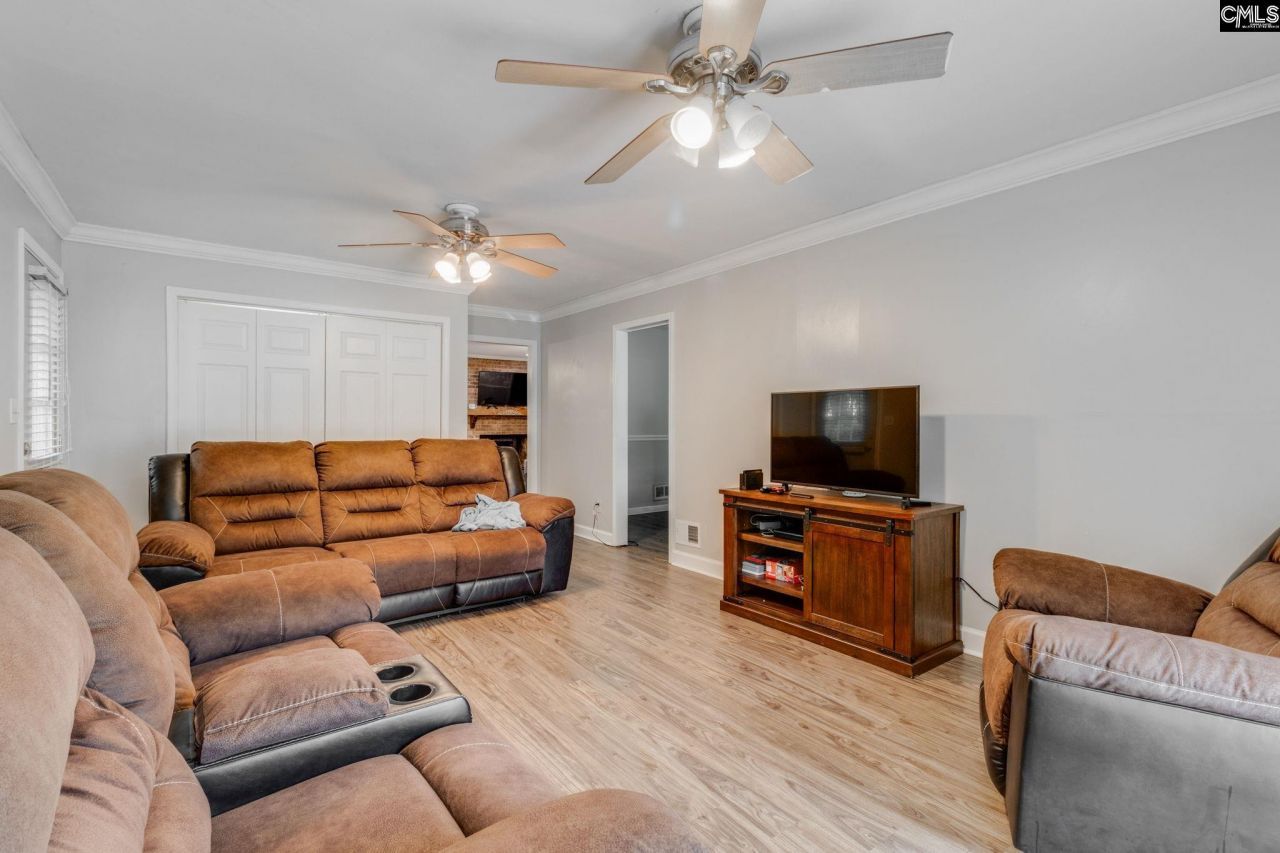 104 Sweet Springs Court Photo 16