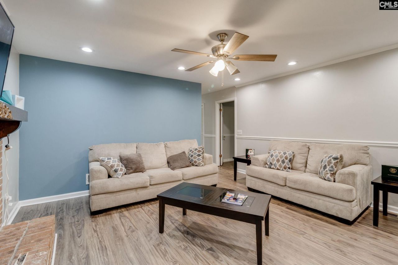 104 Sweet Springs Court Photo 9