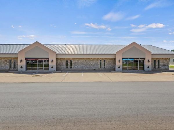 211 N Illinois Street, Weatherford, OK 73096