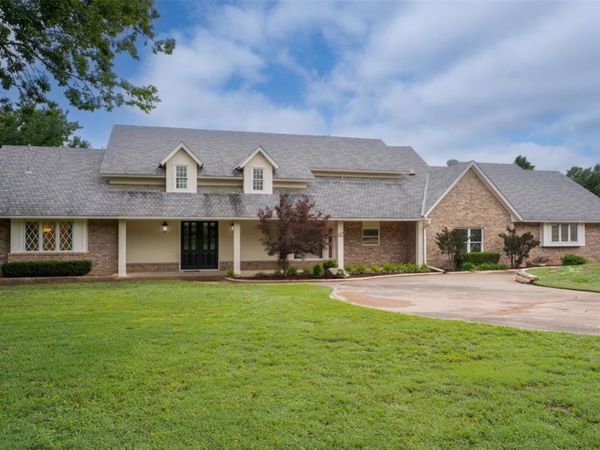2108 Woodhill Road, Edmond, OK 73025