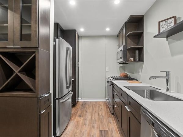 6851 Roswell Road, Unit H18, Atlanta, GA 30328