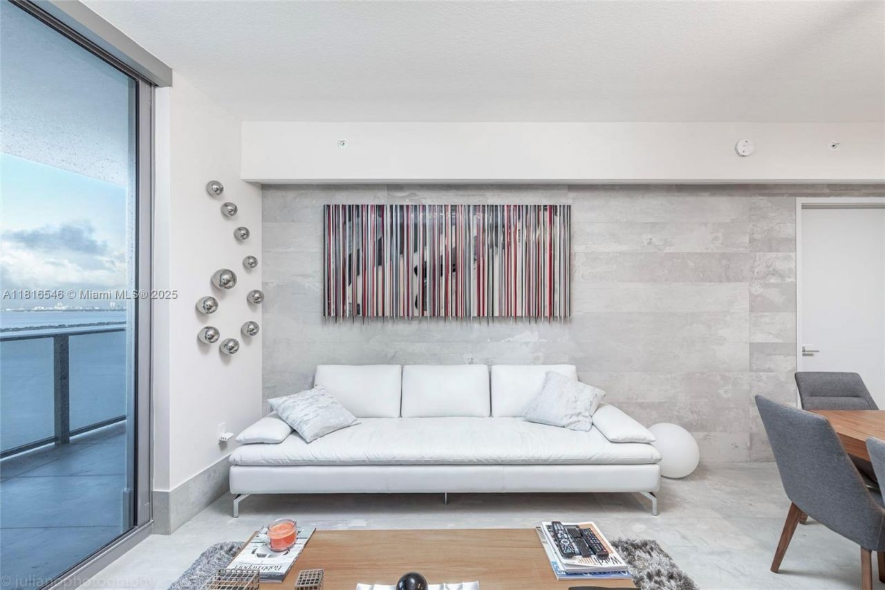 488 NE 18th St, Unit 3911, Miami, FL 33132 Photo