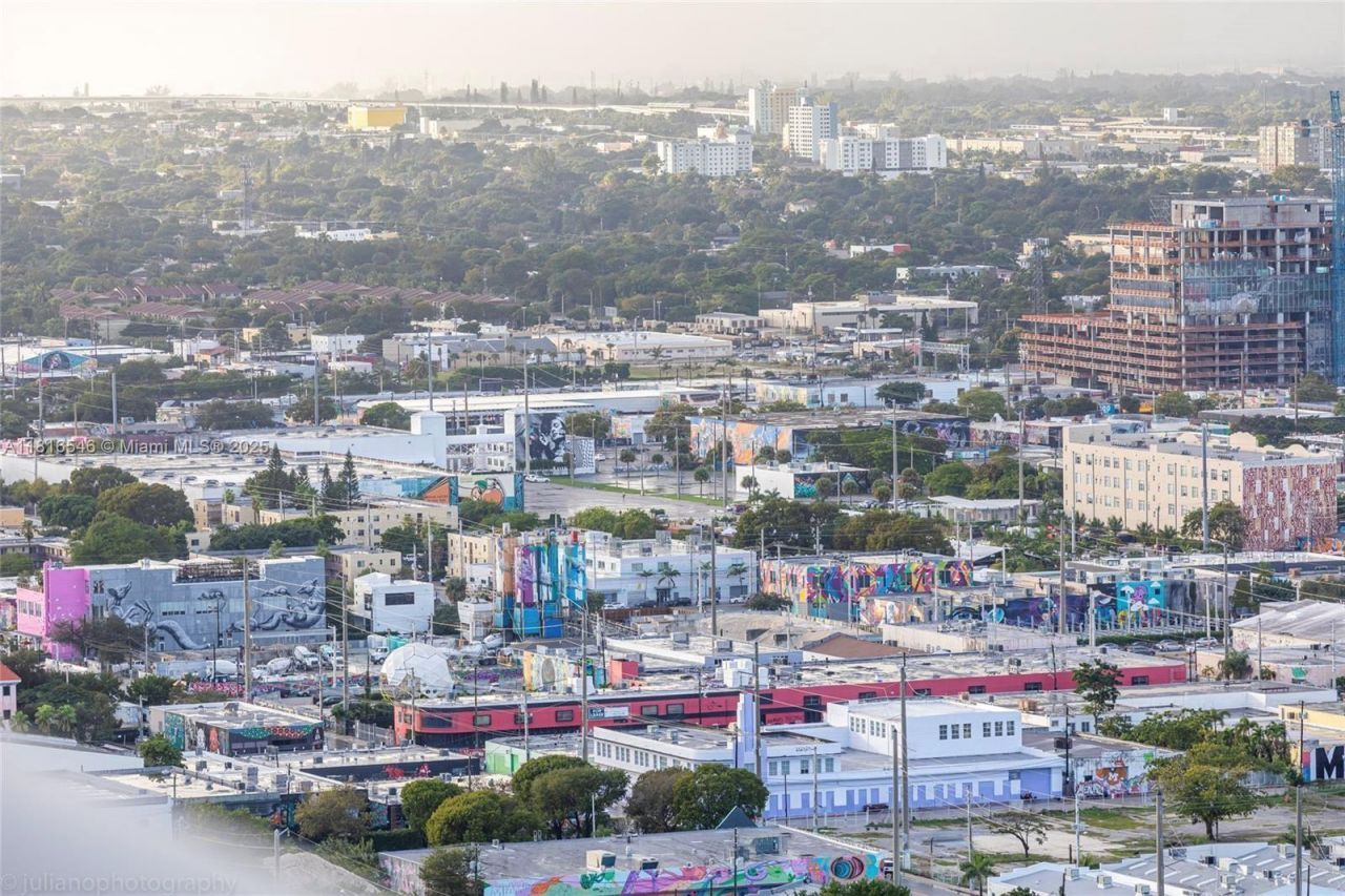 488 NE 18th St, Unit 3911, Miami, FL 33132 Photo