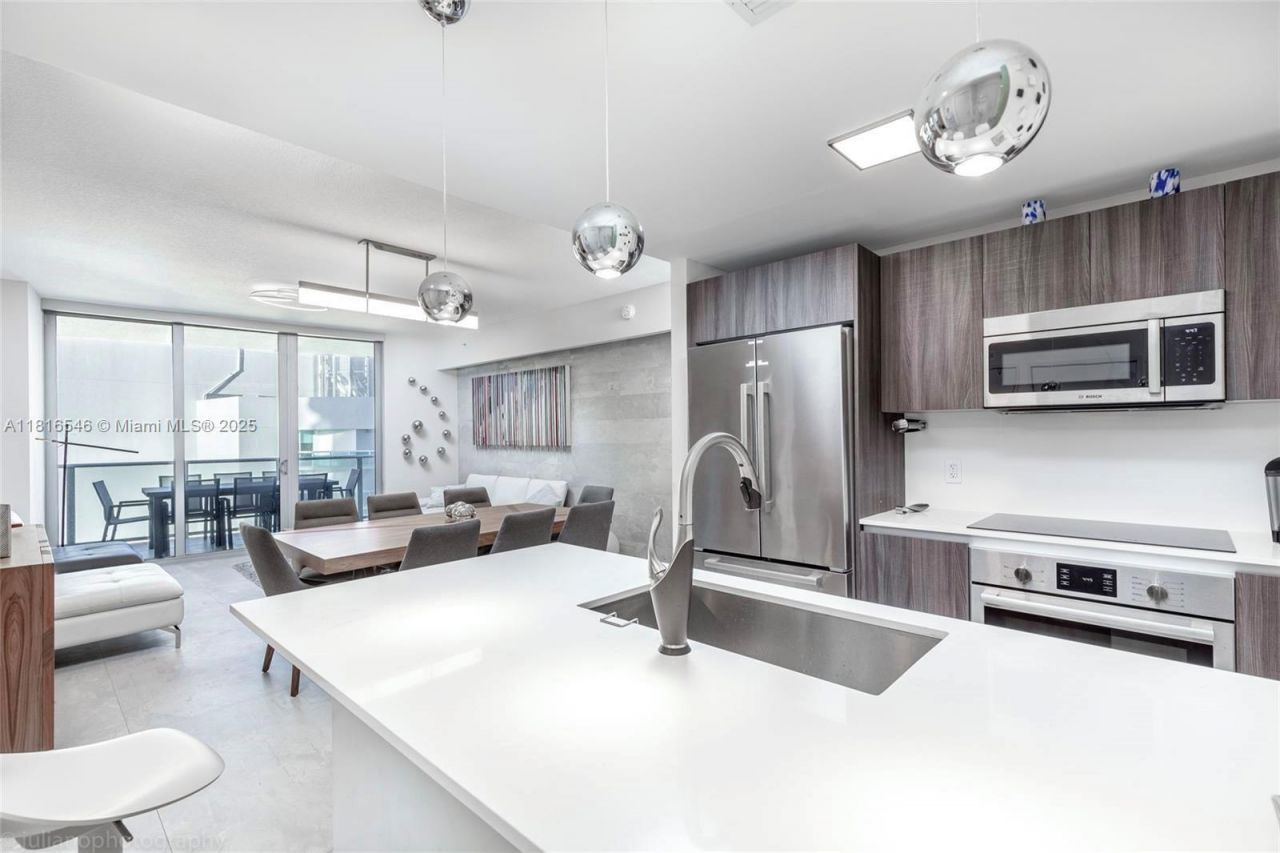 488 NE 18th St, Unit 3911, Miami, FL 33132 Photo