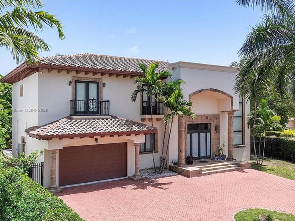 18825 N Bay Rd, Sunny Isles Beach, FL 33160