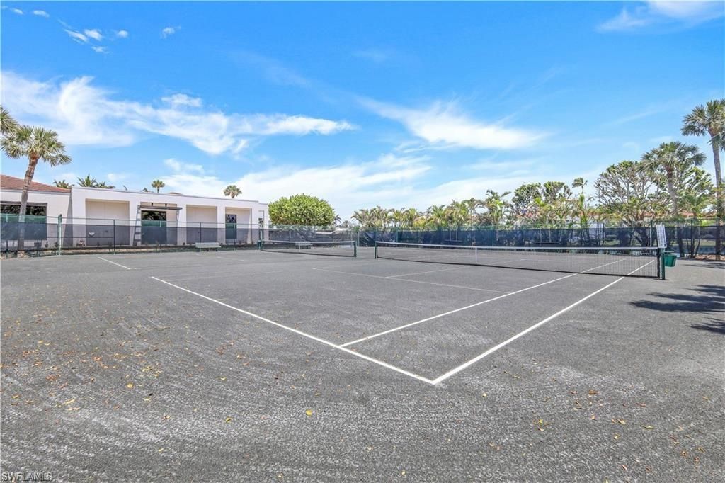 2301 Gulf Shore Blvd N, Unit 114, Naples, FL 34103 Photo