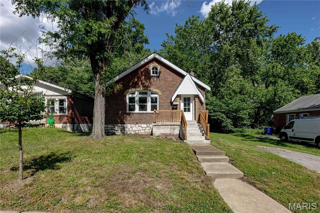 1432 Tamerton Avenue, University City, MO 63132 Main Photo