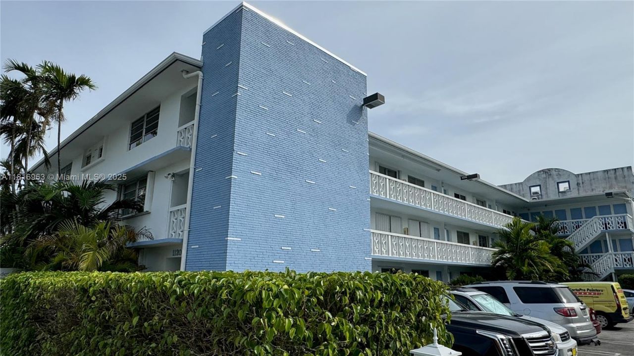 1120 102nd St, Unit 7, Bay Harbor Islands, FL 33154 Photo