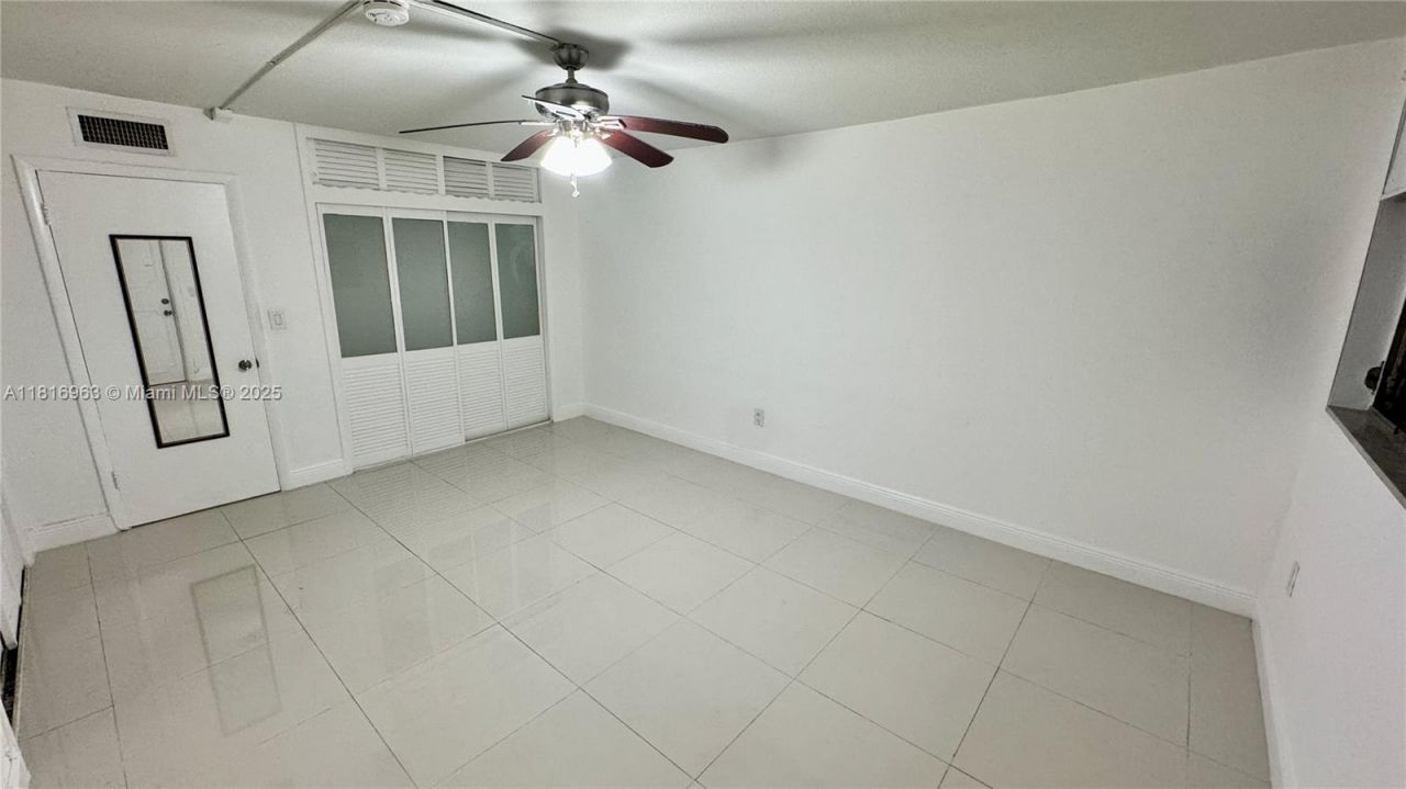 1120 102nd St, Unit 7, Bay Harbor Islands, FL 33154 Photo