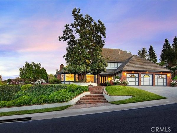 29302 Laro Drive, Agoura Hills, CA 91301