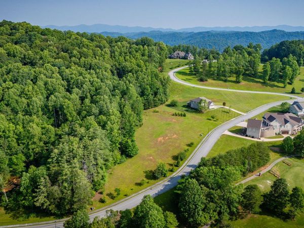 309 Golf Ridge Drive, Kingsport, TN 37664
