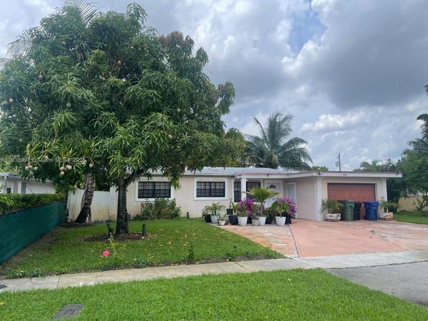 451 E Dayton Cir, Fort Lauderdale, FL 33312