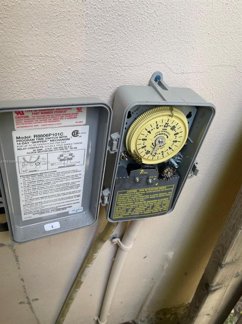 451 E Dayton Cir, Fort Lauderdale, FL 33312 Photo