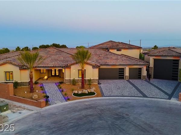 9865 Bright Angel Way, Las Vegas, NV 89149