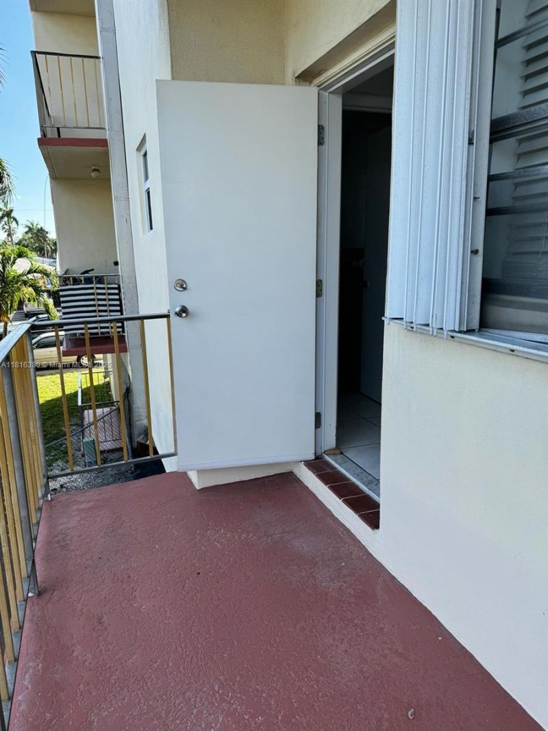 1747 Rodman St, Unit 203, Hollywood, FL 33020 Photo