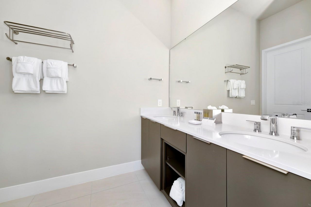7740 Sandy Ridge Drive, Unit 220, Reunion, FL 34747 Photo