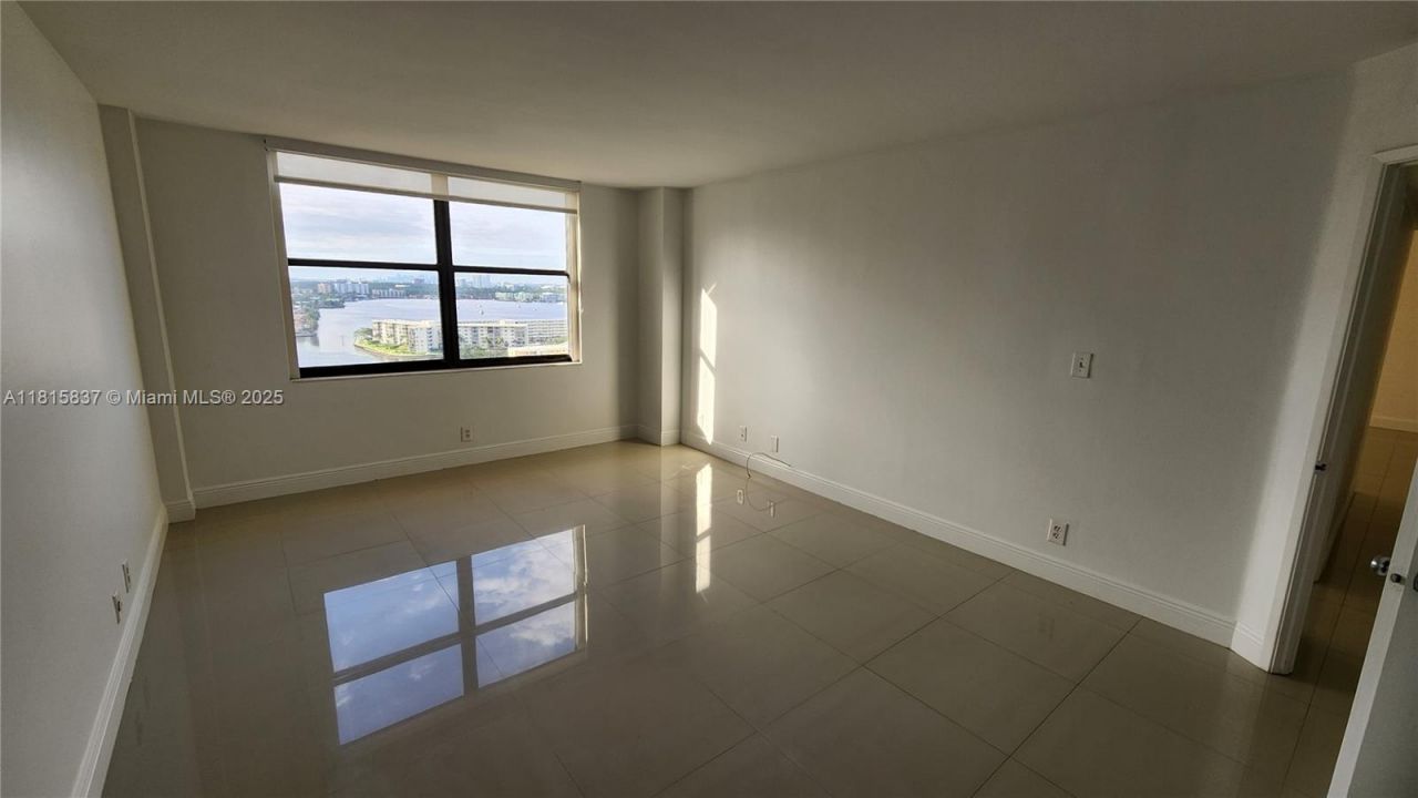 18151 NE 31st Ct, Unit 1907, Aventura, FL 33160 Photo