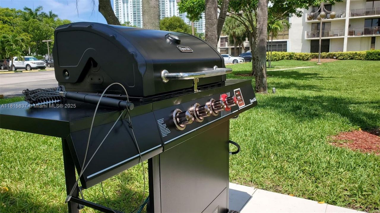 18151 NE 31st Ct, Unit 1907, Aventura, FL 33160 Photo